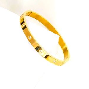 18kt gold plated Bracelet